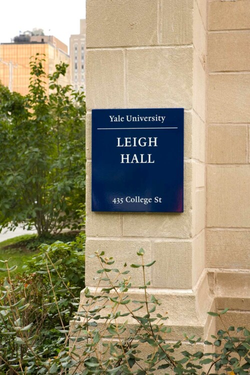 ED-Yale-3-Plaque